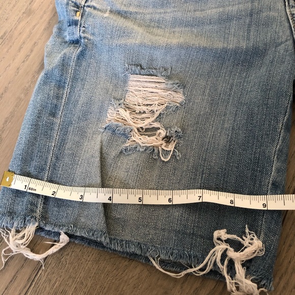 Distressed Boyfriend Jean Shorts - size 4 - Picture 5 of 9